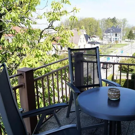 Hochwertige Mit 2 Fahrraedern, Balkon, Ebenerdiger Dusche Feriehus