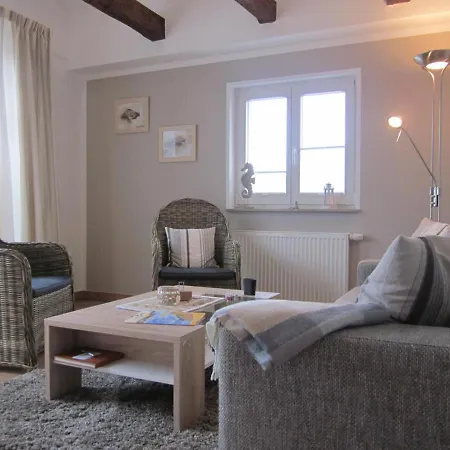 Hochwertige Mit 2 Fahrraedern, Balkon, Ebenerdiger Dusche Ostseebad Kühlungsborn