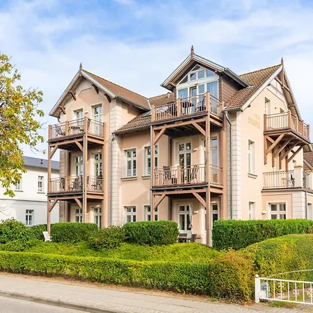 Hochwertige Mit 2 Fahrraedern, Balkon, Ebenerdiger Dusche Feriehus